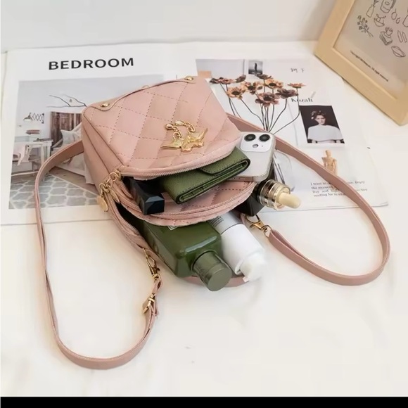 Pink Quilted Women's Bag - Picture 4 of 6